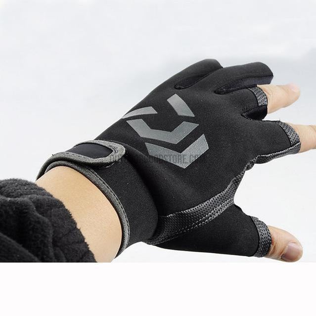 Daiwa 3/5 Fingerless Anti-Slip Fishing Gloves – Outdoor Good Store